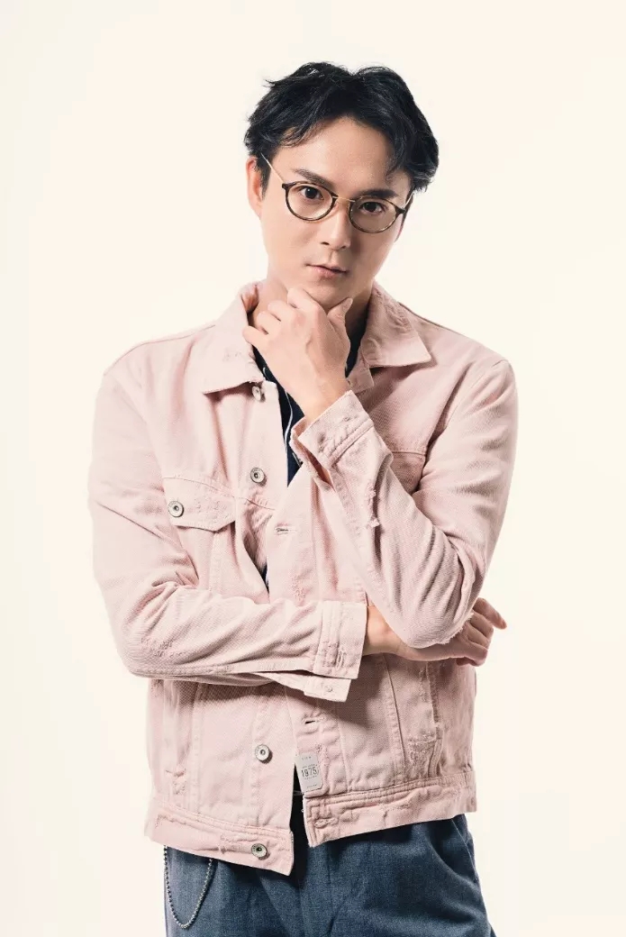 直播的男人是什么性格_(一个爱直播的男人)  第1张