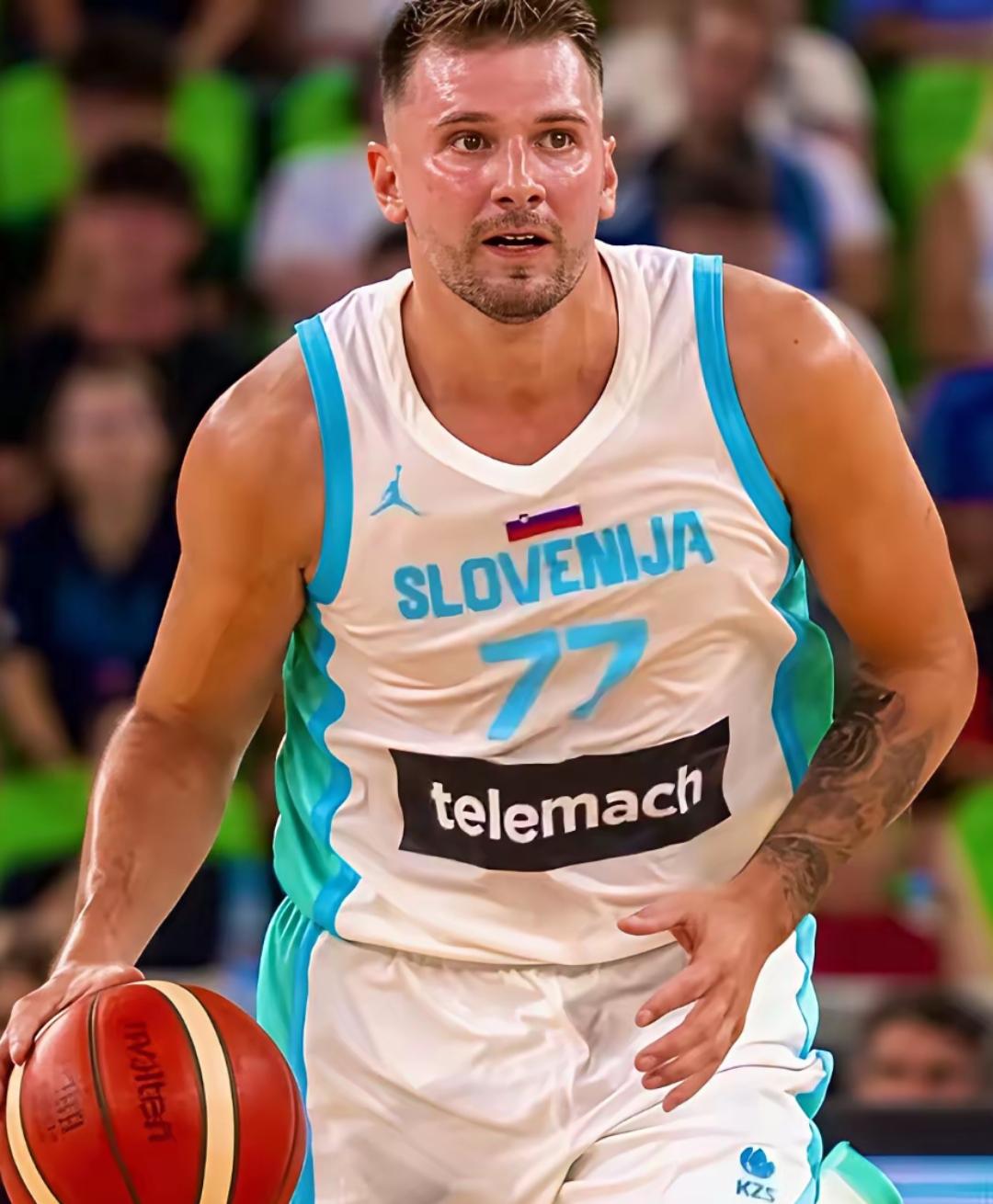 东契奇成湖人队史最快1000分球员34场达成里程碑的简单介绍 第1张 东契奇成湖人队史最快1000分球员34场达成里程碑的简单介绍 第1张