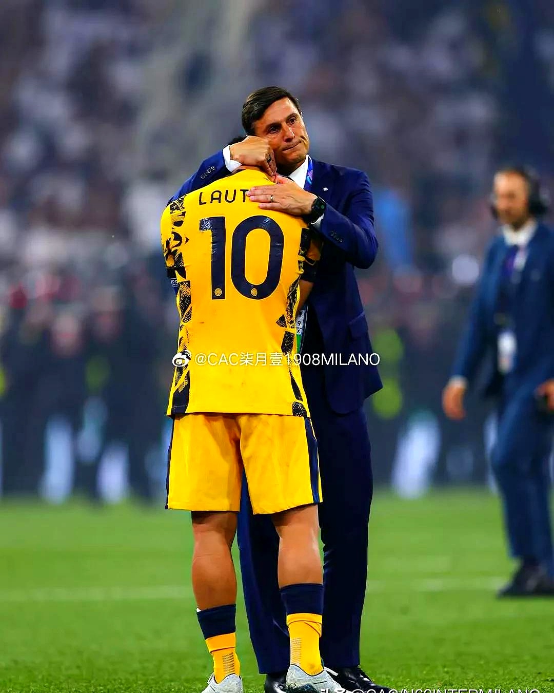 关于科莫与贝蒂斯爆发斗殴后球员道歉双方矛盾已经化解的信息 第1张 关于科莫与贝蒂斯爆发斗殴后球员道歉双方矛盾已经化解的信息 第1张