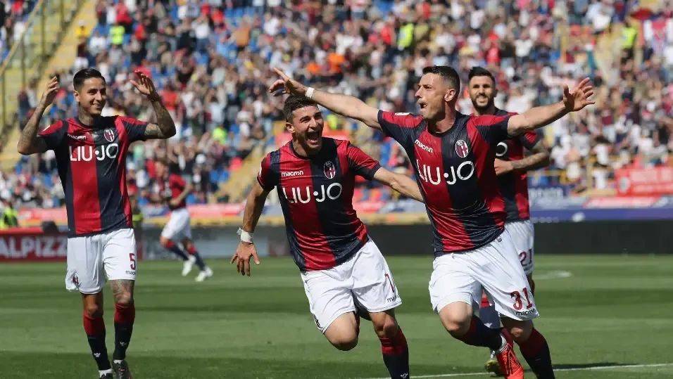 包含罗篮甲:加拉茨凤凰VS布加勒斯特星队的词条  第1张