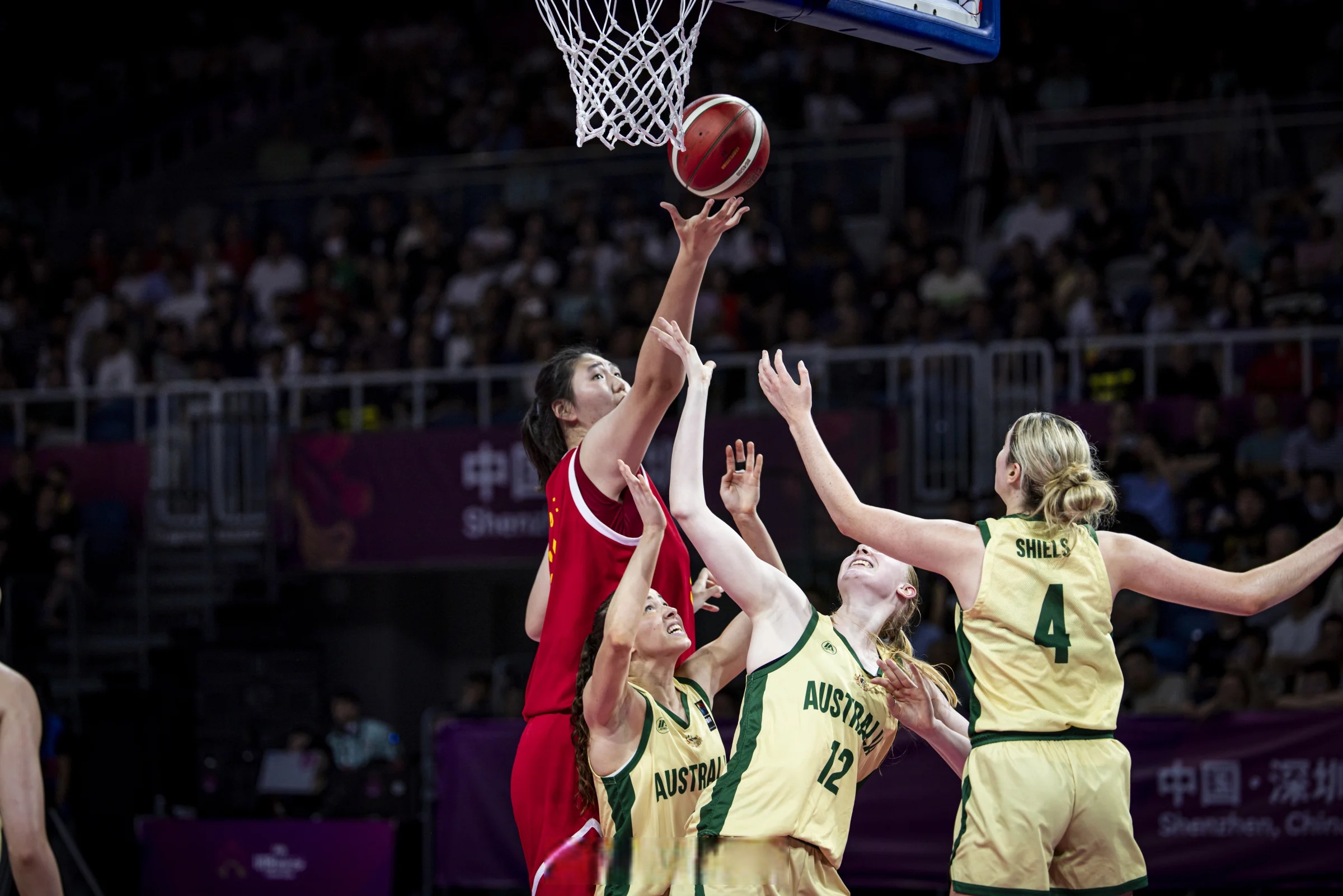 包含俄女超:叶卡捷琳堡女篮VSMBA莫斯科女篮的词条  第1张