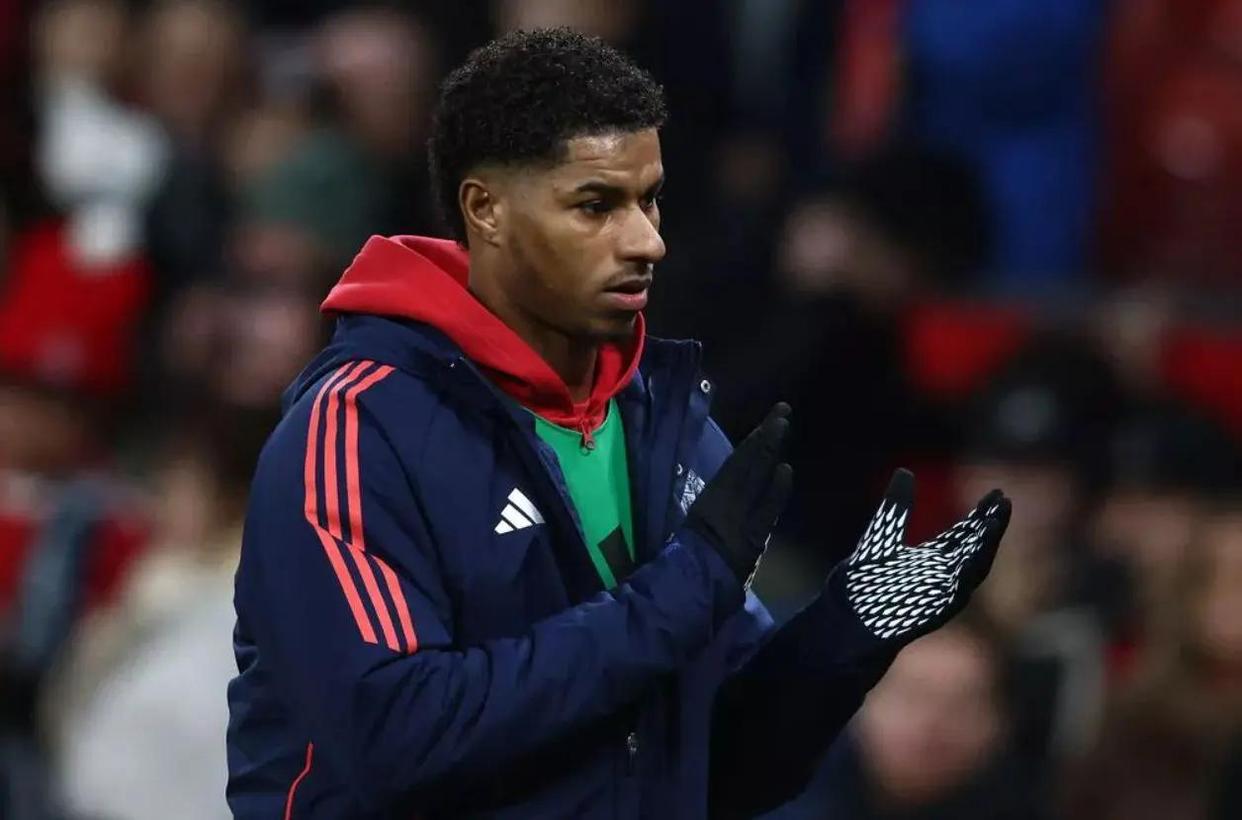 拉什福德首次西甲首发表现不佳半场被换下的简单介绍 第1张 拉什福德首次西甲首发表现不佳半场被换下的简单介绍 第1张