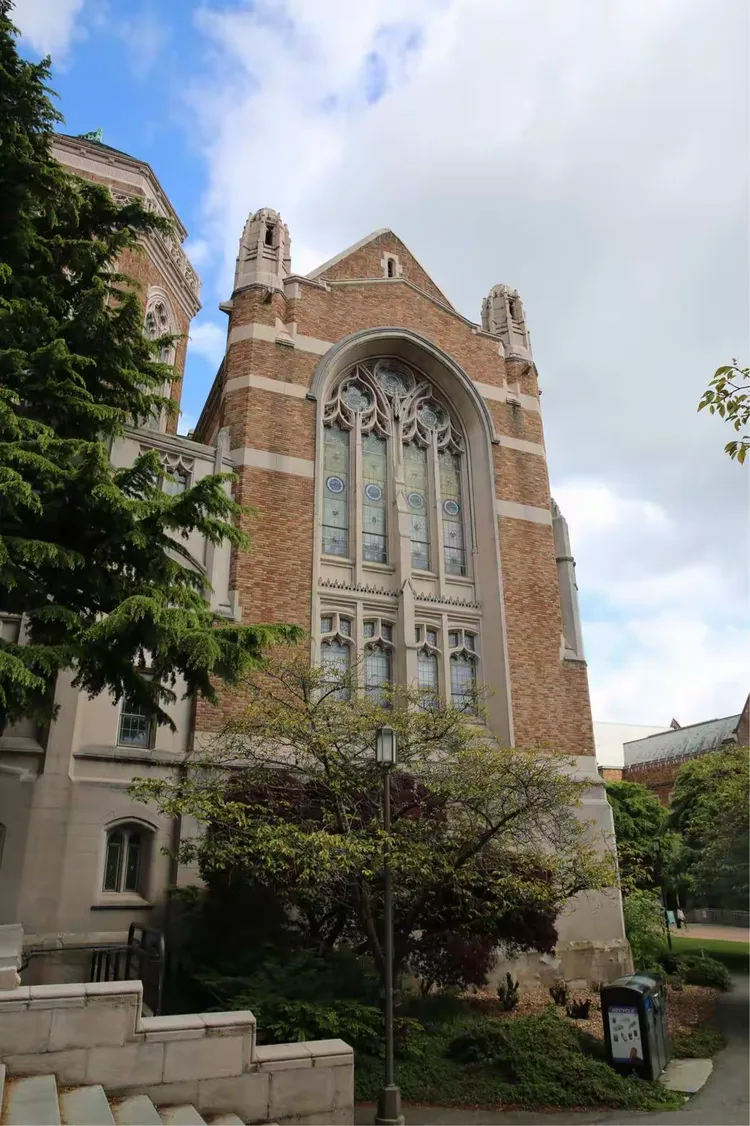 NCAA:夏米纳德大学VS华盛顿州立大学的简单介绍 第1张 NCAA:夏米纳德大学VS华盛顿州立大学的简单介绍 第1张