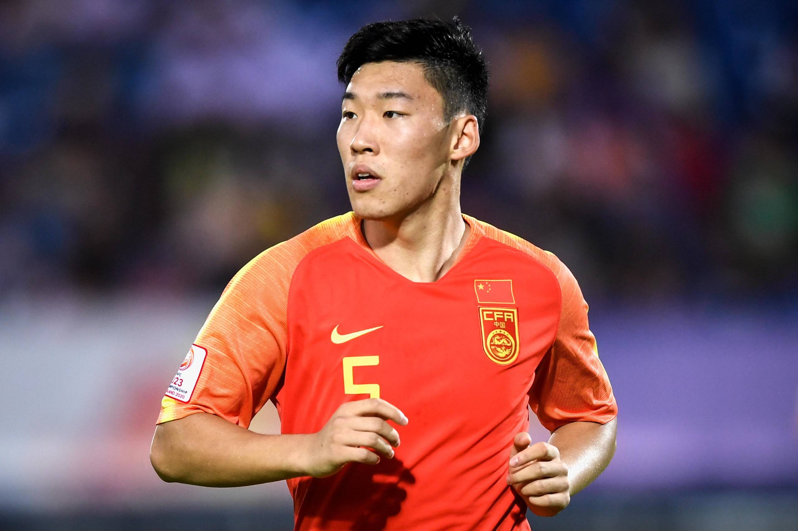 多名国足球员预计缺席最后一轮世预赛球队遭遇伤病以及停赛危机的简单介绍  第1张