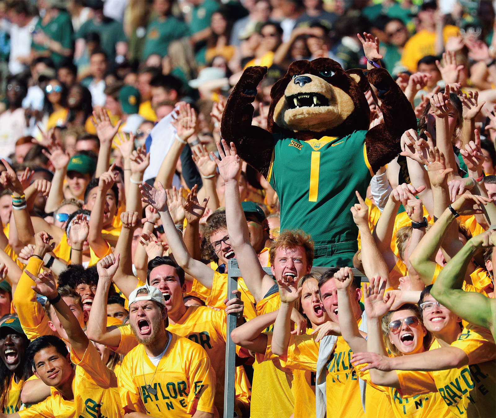 包含NCAA:范德比尔特大学VS西肯塔基的词条  第1张