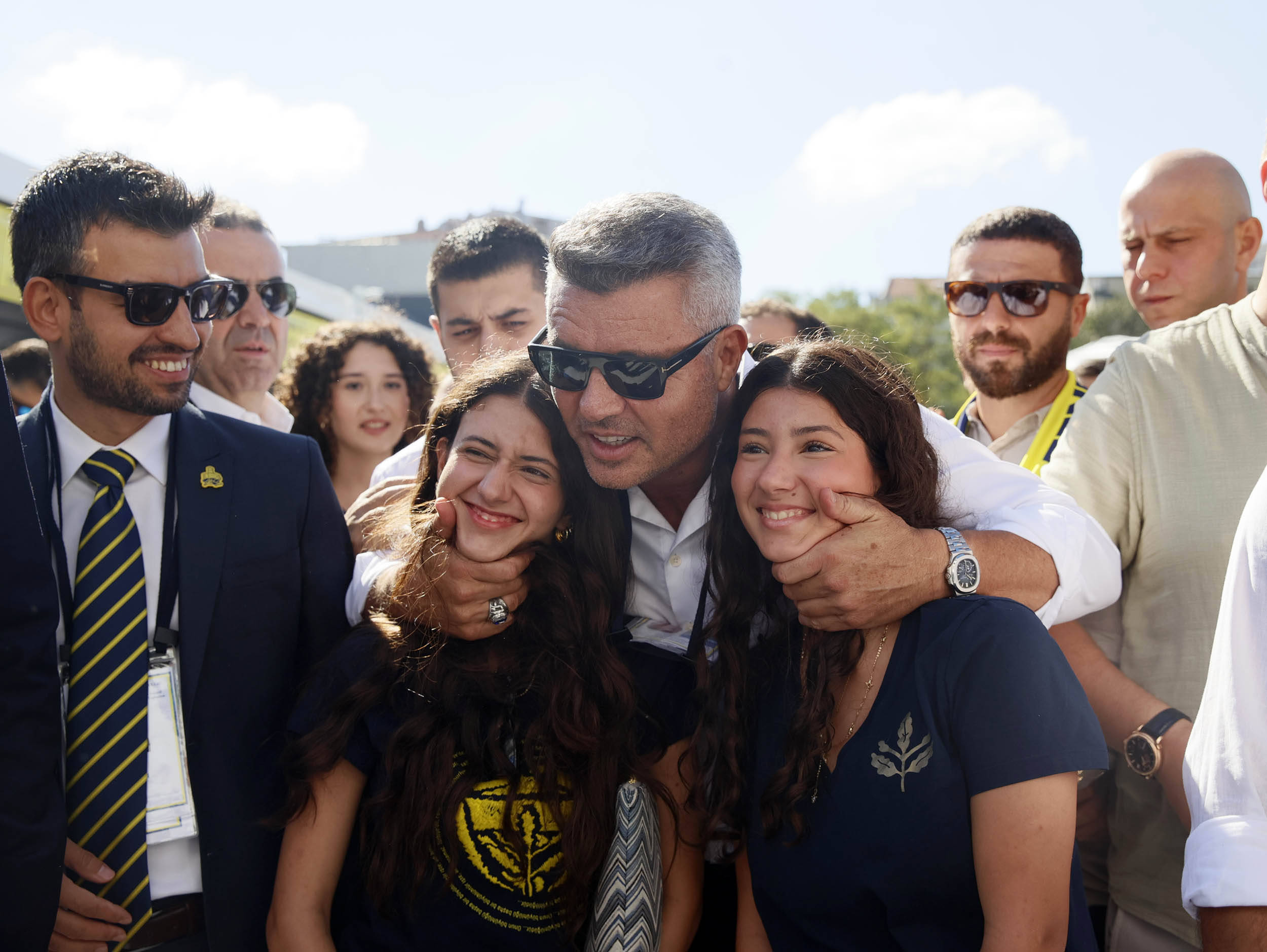 关于曝费内巴切决定继续与穆里尼奥合作穆帅确认留任的信息 第1张 关于曝费内巴切决定继续与穆里尼奥合作穆帅确认留任的信息 第1张