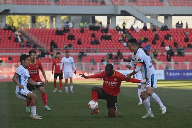 包含辽宁铁人1-0南通支云冲超成功提前锁定中甲冠军的词条  第2张