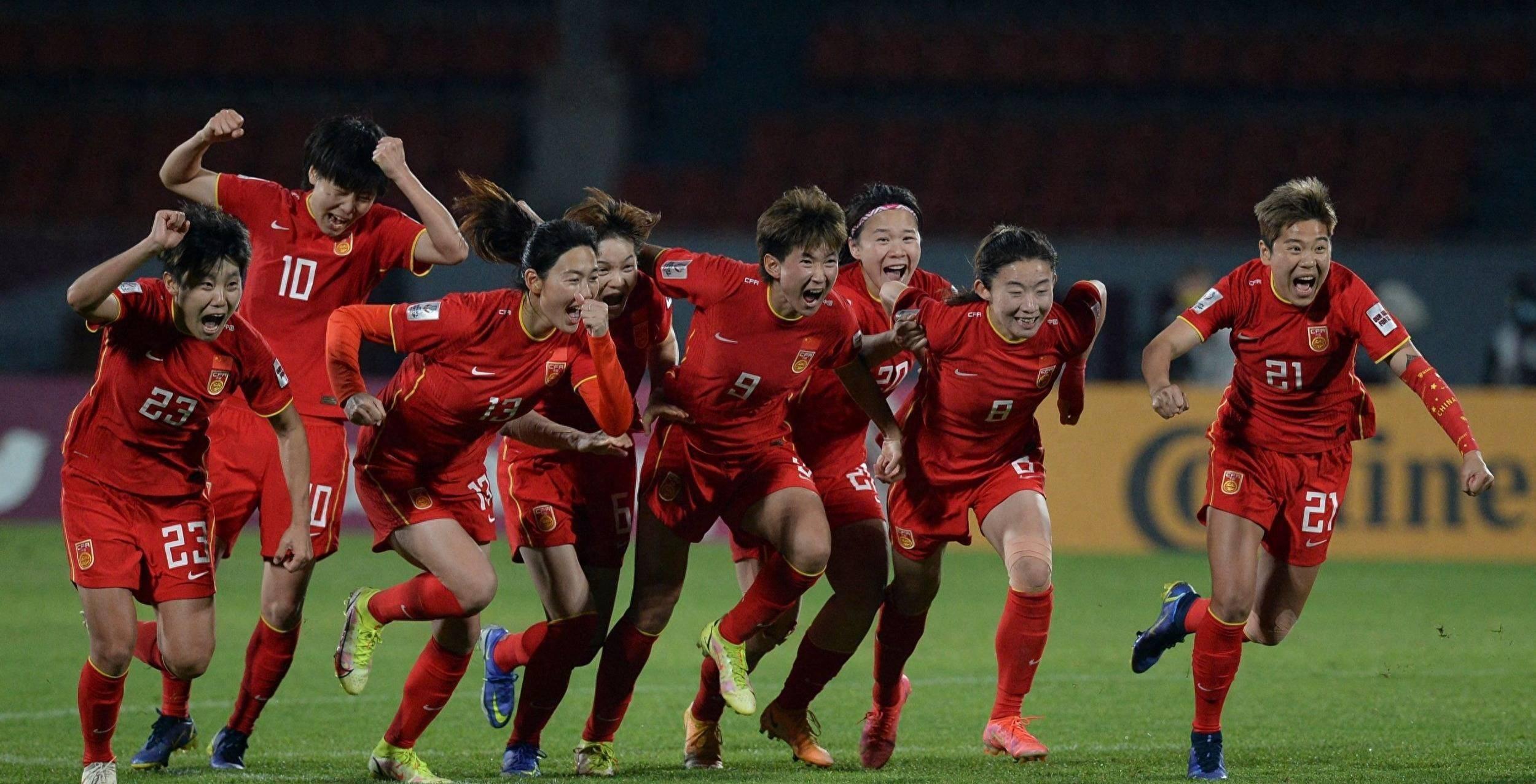 瑞士超女：图恩女足VS草蜢女足的简单介绍  第1张