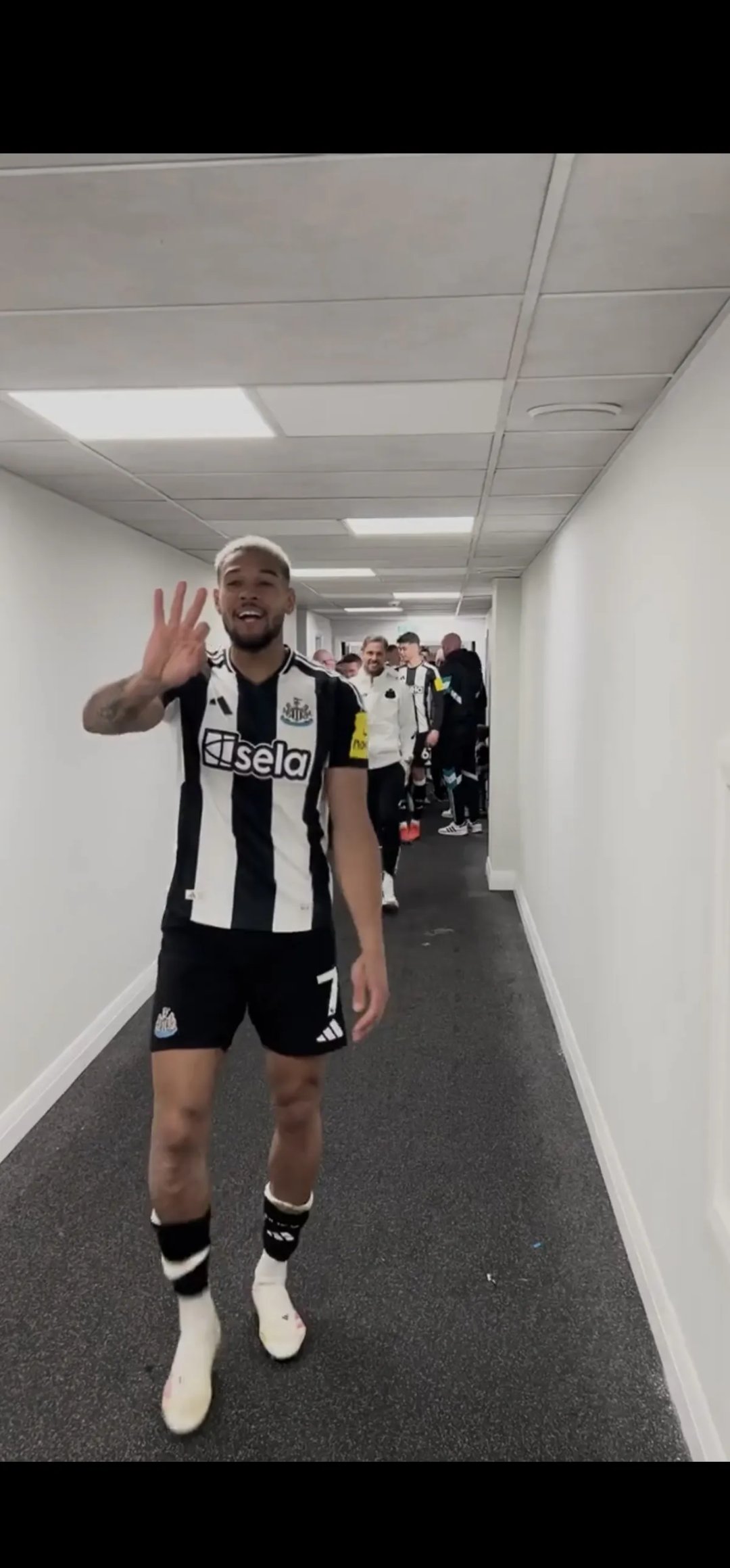 关于托纳利与纽卡斯尔秘密续约双方将合同延长至2029年的信息 第1张 关于托纳利与纽卡斯尔秘密续约双方将合同延长至2029年的信息 第1张