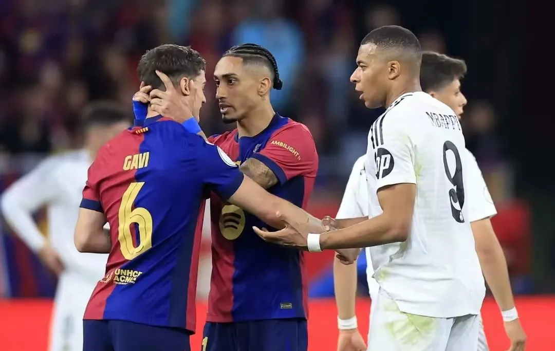 关于乔布贝林厄姆与法兰克福谈判未来有望转会德甲的信息  第2张