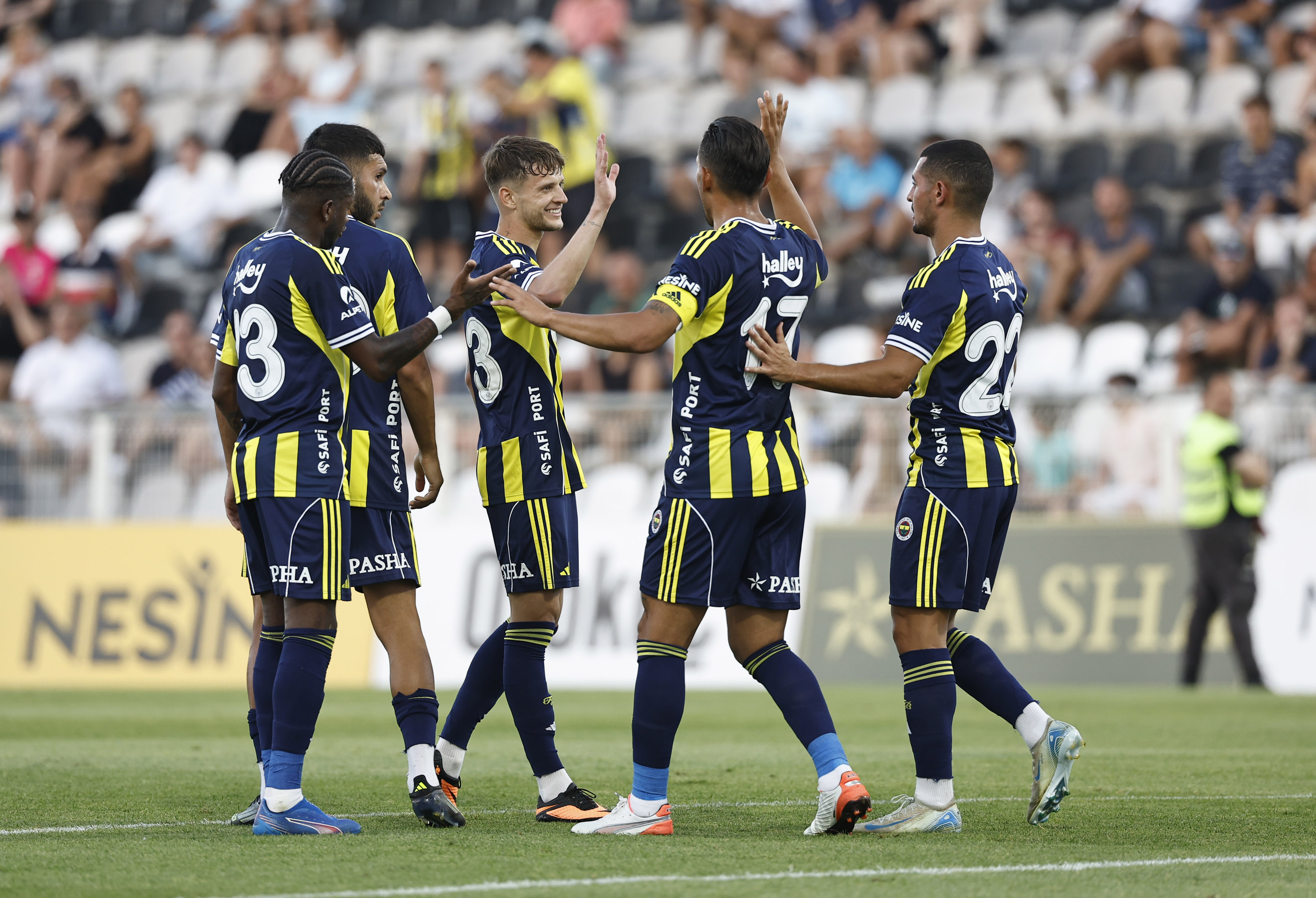 包含中超梅州客家1-4云南玉昆佩德罗-恩里克双响迪力穆拉提任意球建功的词条  第2张