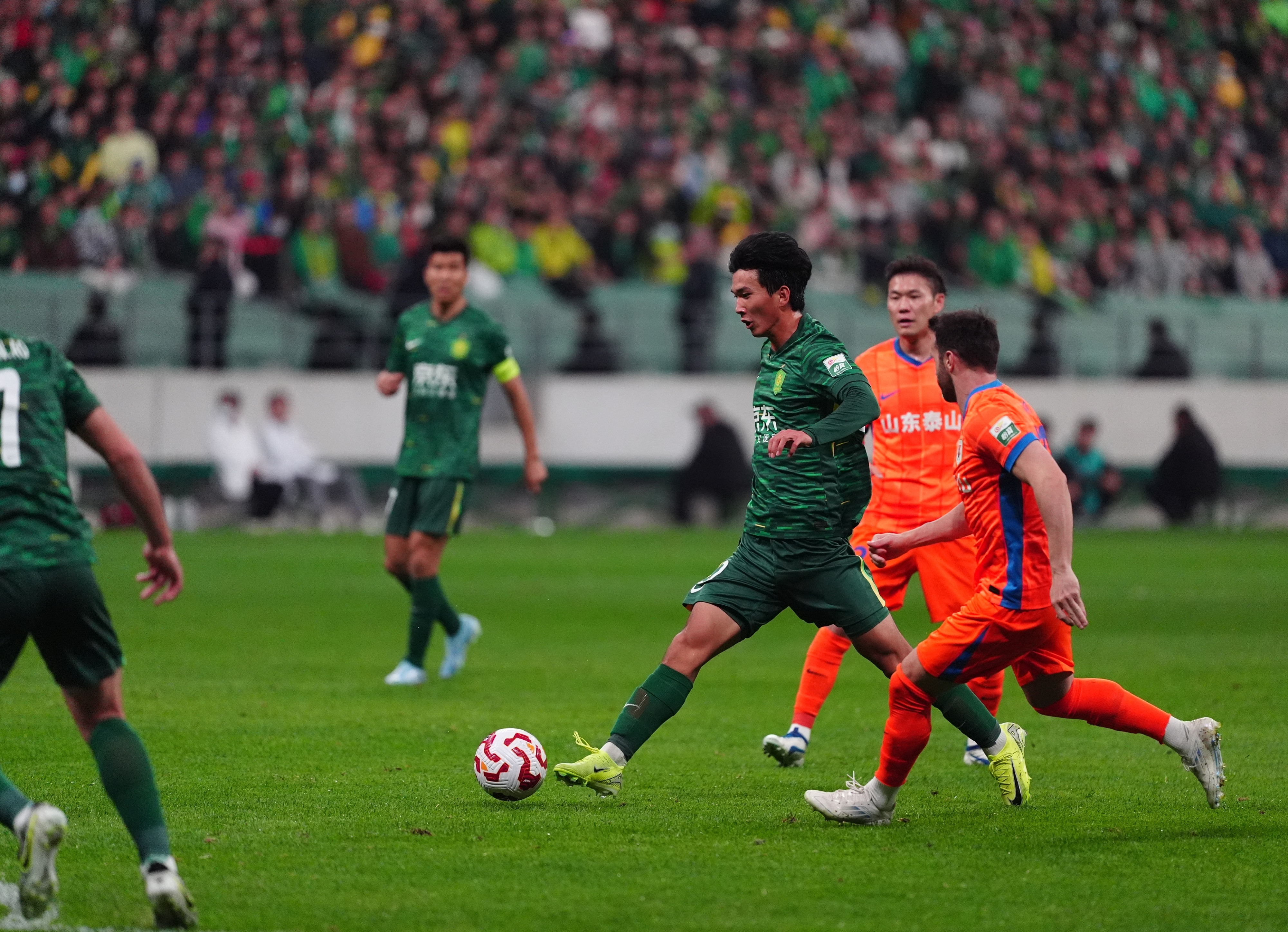 关于山东泰山将对阵北京国安泰山队曾在客场1-6惨败给国安的信息  第2张