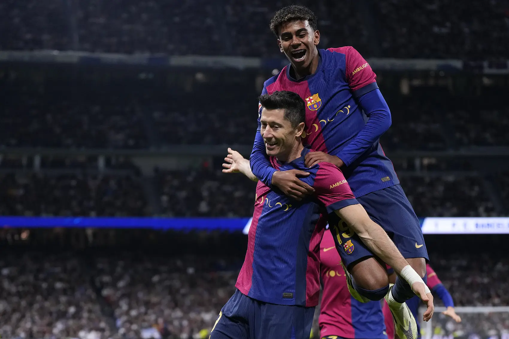 西甲皇家马德里2-1巴塞罗那皇马各项赛事5连胜 第1张 西甲皇家马德里2-1巴塞罗那皇马各项赛事5连胜 第1张