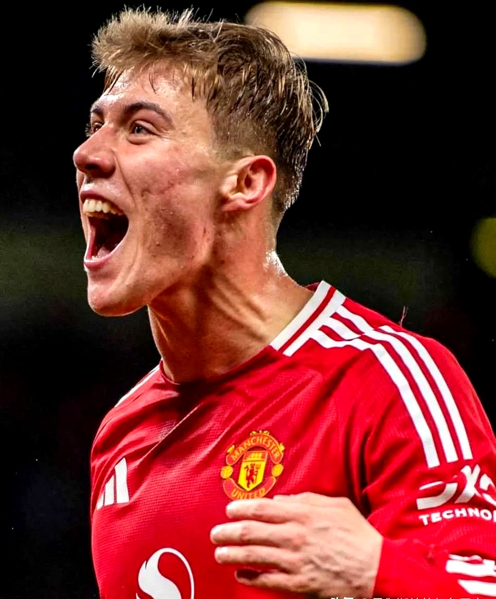 包含曼联可能让桑乔自由身离队他的合同将在2026年赛季结束时到期的词条  第2张