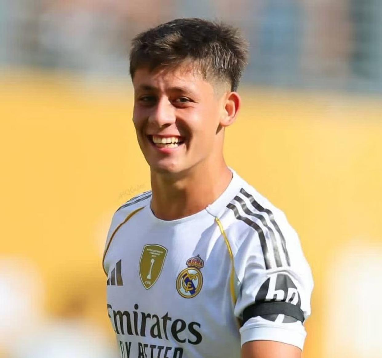 关于姆巴佩10号球衣仍引发球迷购买热潮众球迷疯抢的信息 第1张 关于姆巴佩10号球衣仍引发球迷购买热潮众球迷疯抢的信息 第1张