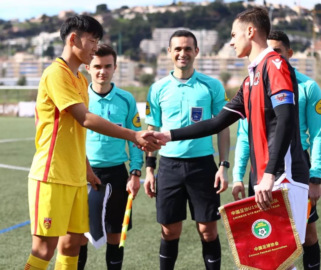 关于巴萨计划在秘鲁举办友谊赛以填补海外赛取消的损失的信息