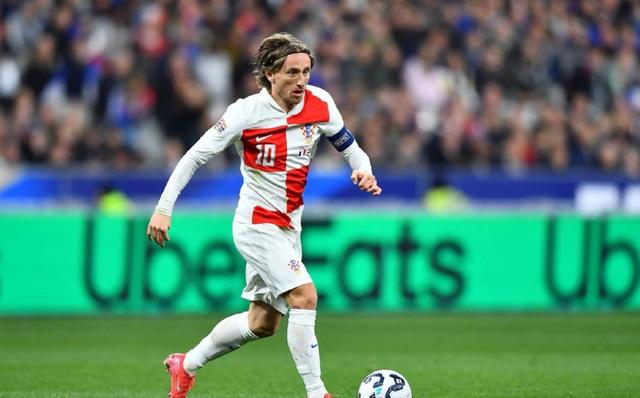 莫德里奇将在世俱杯后与AC米兰签约AC米兰迎来中场补强 第1张 莫德里奇将在世俱杯后与AC米兰签约AC米兰迎来中场补强 第1张