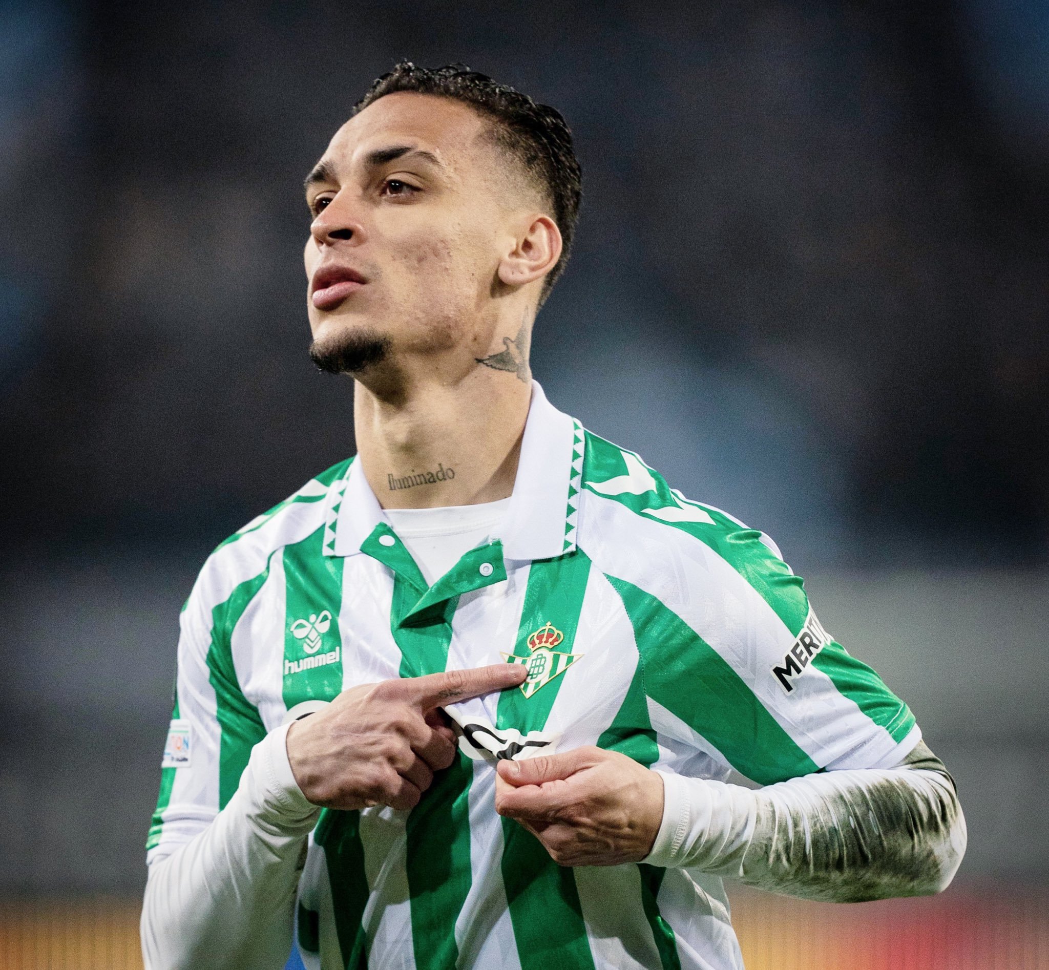 曝安东尼让曼联放他回贝蒂斯拒绝其他转会选择的简单介绍 第1张 曝安东尼让曼联放他回贝蒂斯拒绝其他转会选择的简单介绍 第1张