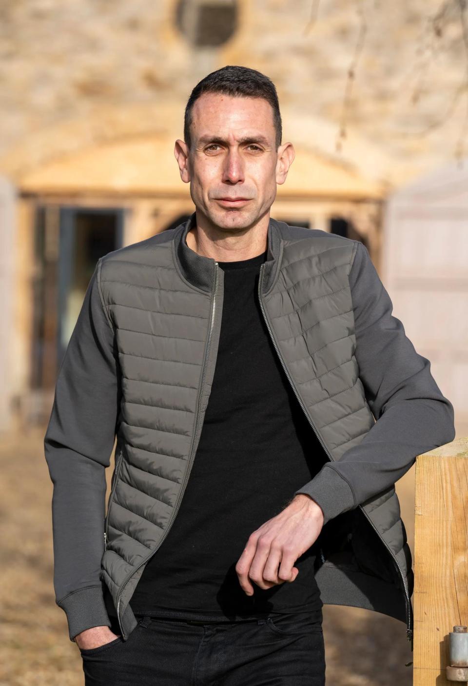 包含英超首位黑人裁判去世在英格兰裁判界具有开拓性的词条  第1张