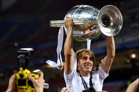 米兰考虑和莫德里奇续约一年莫德里奇在意甲继续展现了出色的状态的简单介绍  第2张