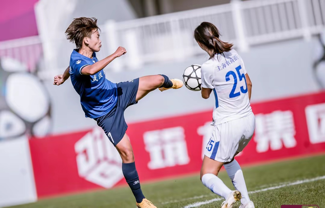 包含女足主帅面临重建战术体系课题米利西奇面临考验的词条  第1张