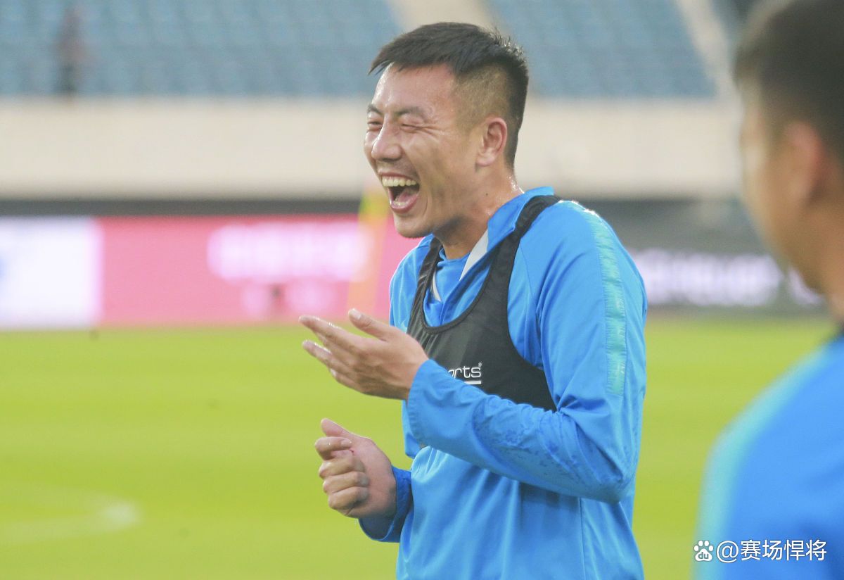 关于国安官方晒韩佳奇训练照4月份遭遇重伤的信息 第2张 关于国安官方晒韩佳奇训练照4月份遭遇重伤的信息 第2张