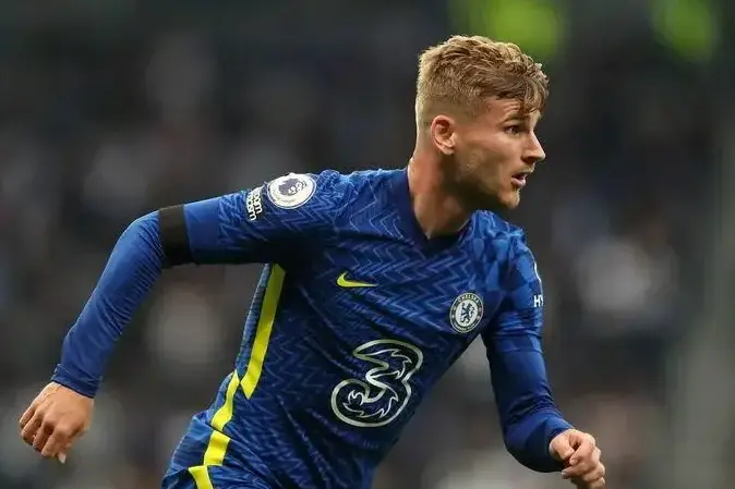 关于曝穆西亚拉解约金已生效切尔西正在密切留意的信息